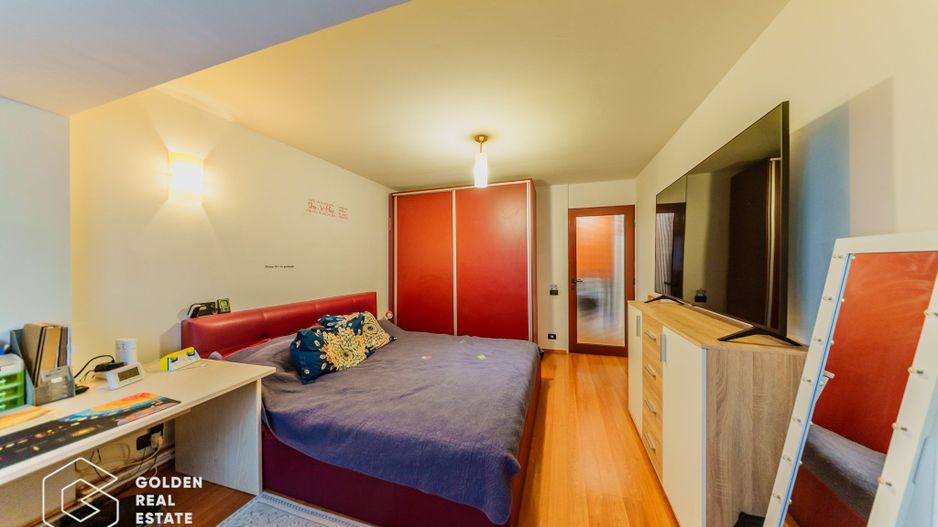 Apartament 4 camere, decomandat, etaj 2, Micalaca, str Fratiei - Poză 3