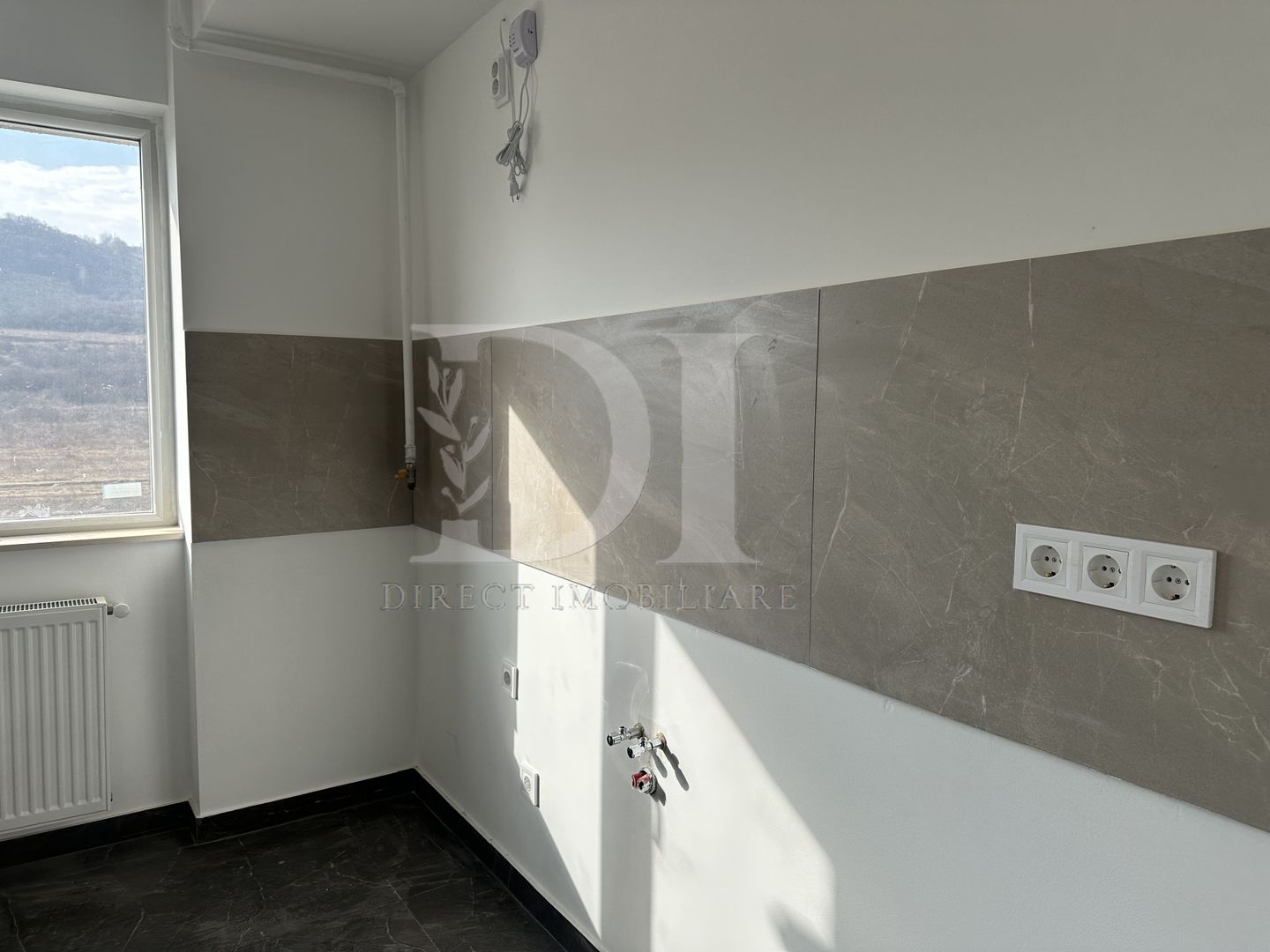 Apartament de 2 camere / etaj intermediar / Zona Terra - Poză 7