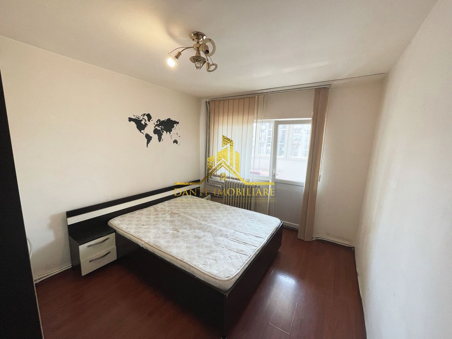 3 camere, decomandat, LA CHEIE, balcon, Semicentral, Piata Marasti - Poză 1