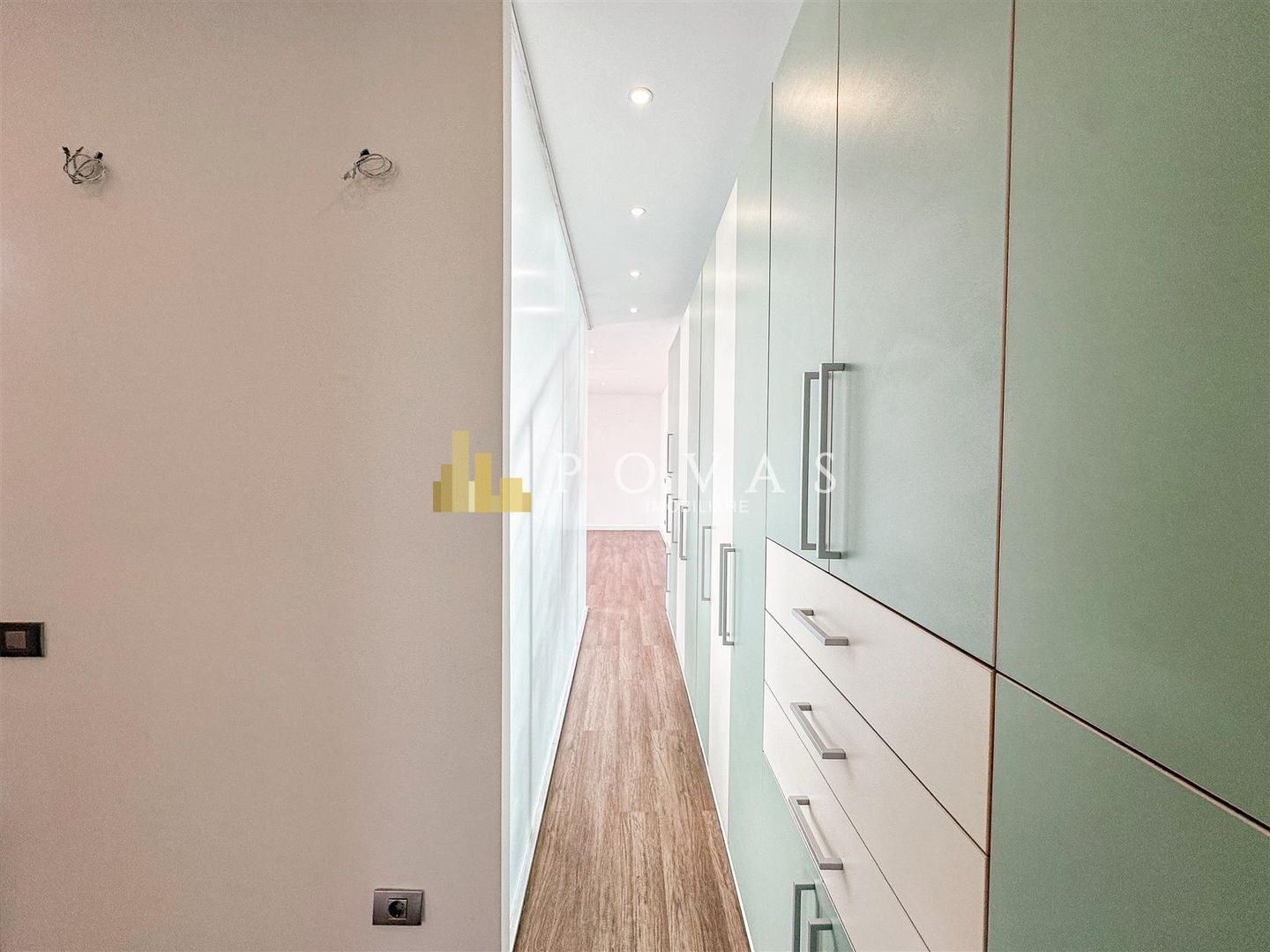 Vanzare Casa Reconsolidata Vatra Luminoasa 5 Camere - Poză 34