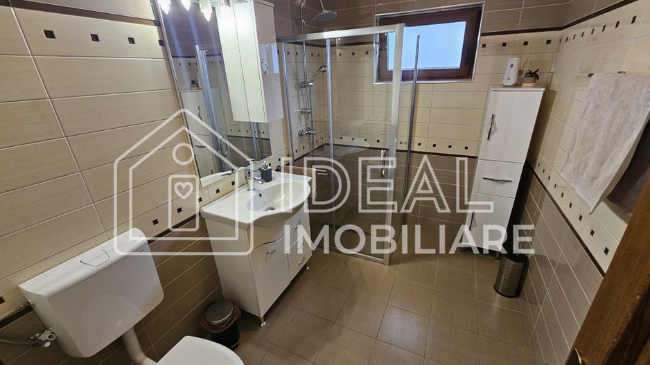 Casă deosebită, cu 5 camere, cu teren de 1132 mp – Cisnădioara - Poză 19