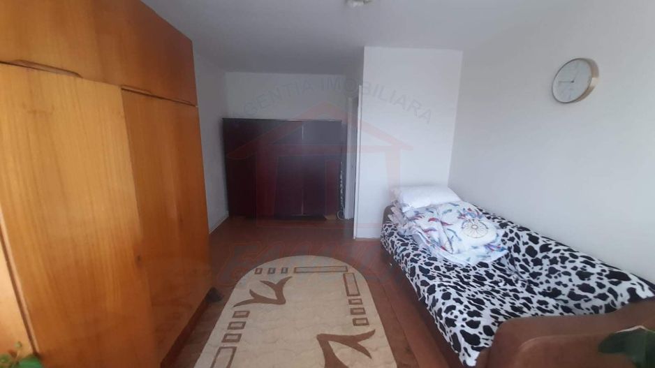 SE VINDE APARTAMENT CU 2 CAMERE, MAZEPA 1, 69.000 EURO - Poză 2