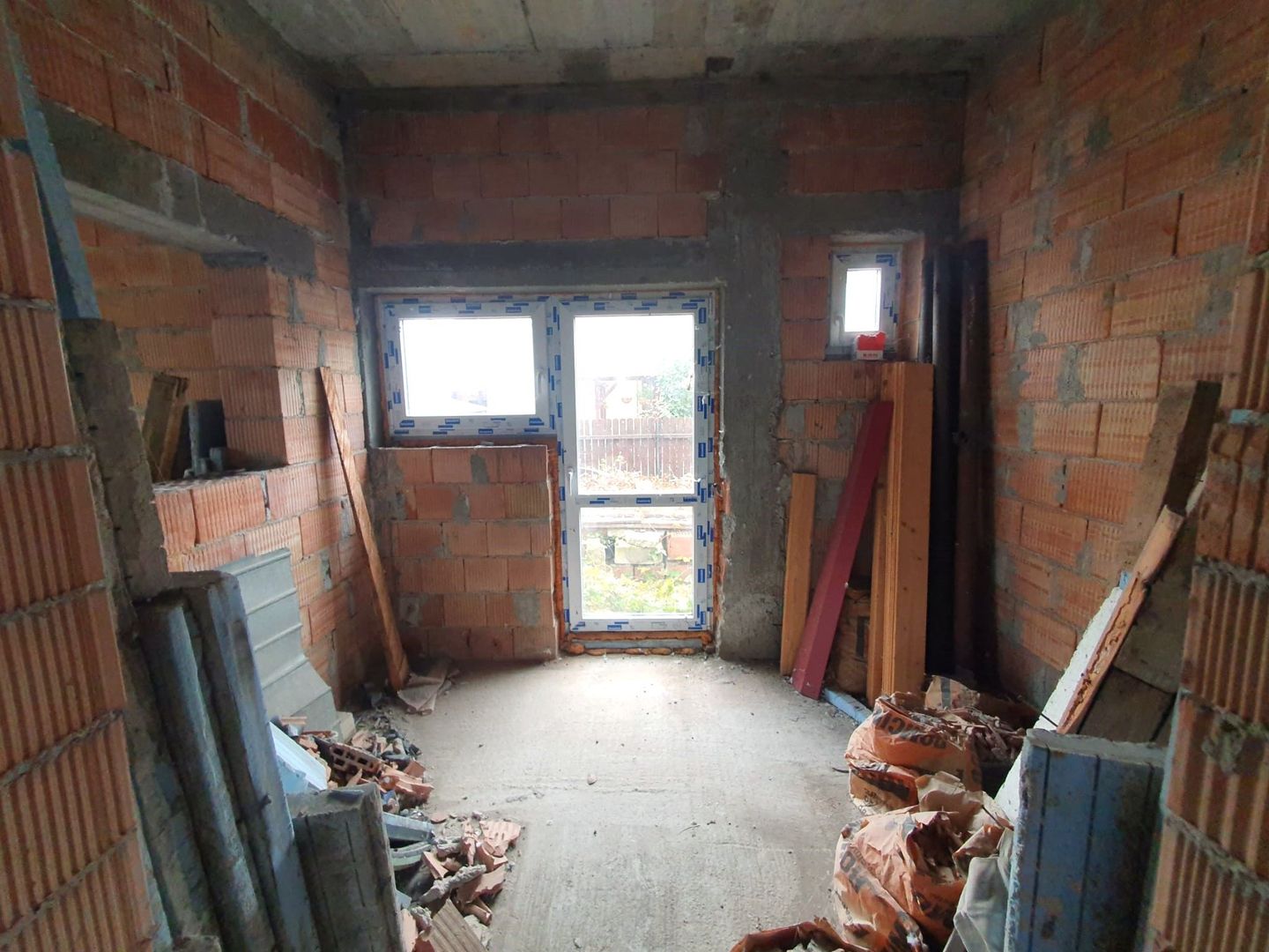 Casă la roșu de vânzare în Hărman, Cartierul Tineretului - Poză 9