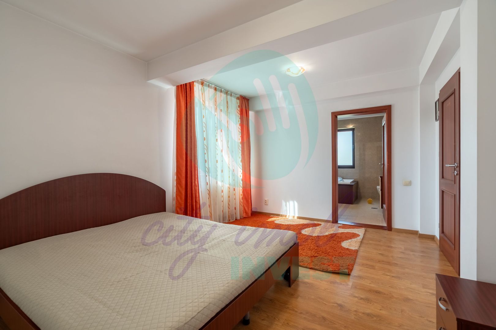 Casa in zona Vitan - Splai, ideala pentru orice tip de activitate sau locuinta - Poză 12