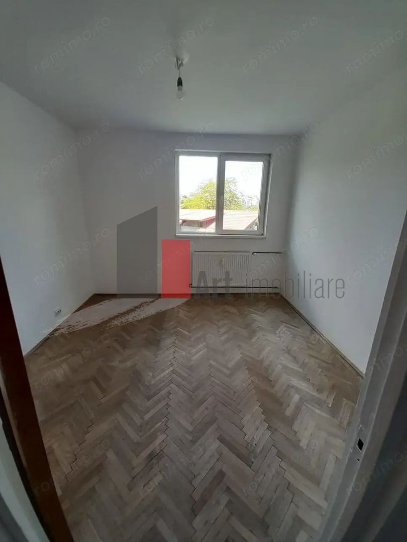 Apartament 4 camere Titan - Poză 4