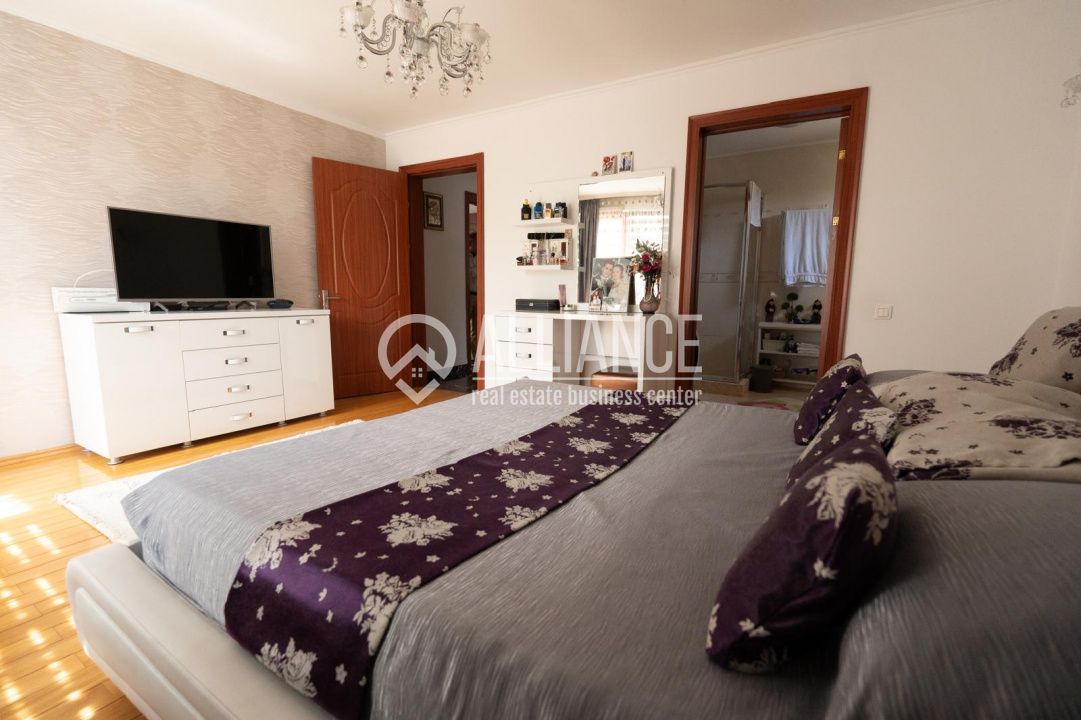 COMPOZITORI (COD10) - Casa deosebita de inchiriat - Poză 15