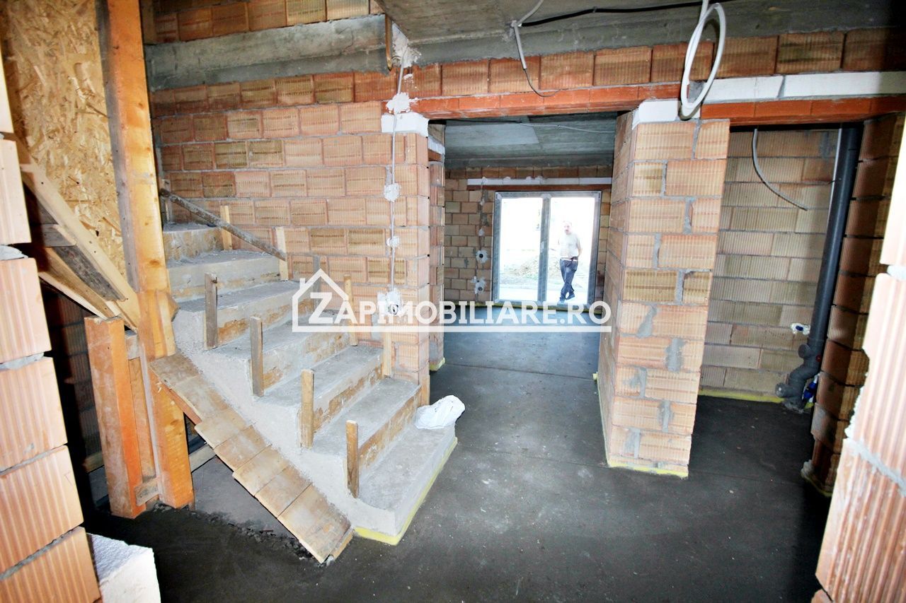 Casa la cheie 4 camere,2 bai,105mp,288 mp teren, 0% comision - Poză 14