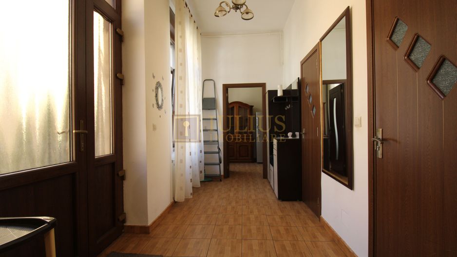 Spatios, 3 camere, centrala proprie, curte interioara - Poză 13