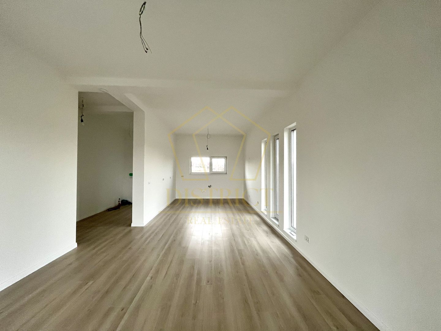 Duplex modern cu 4 camere | Eficient energetic | Sacalaz - Poză 3