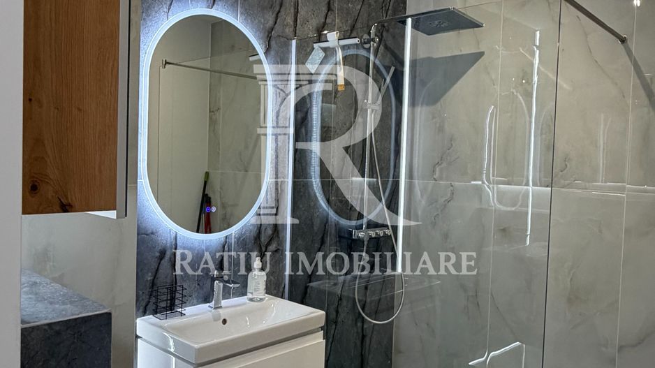 Apartament de LUX de închiriat – PRIMA ÎNCHIRIERE | Locație CENTRALĂ - Poză 5