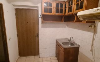 Camera cu baie si suprafata de 20mp in Noua - Poză 5