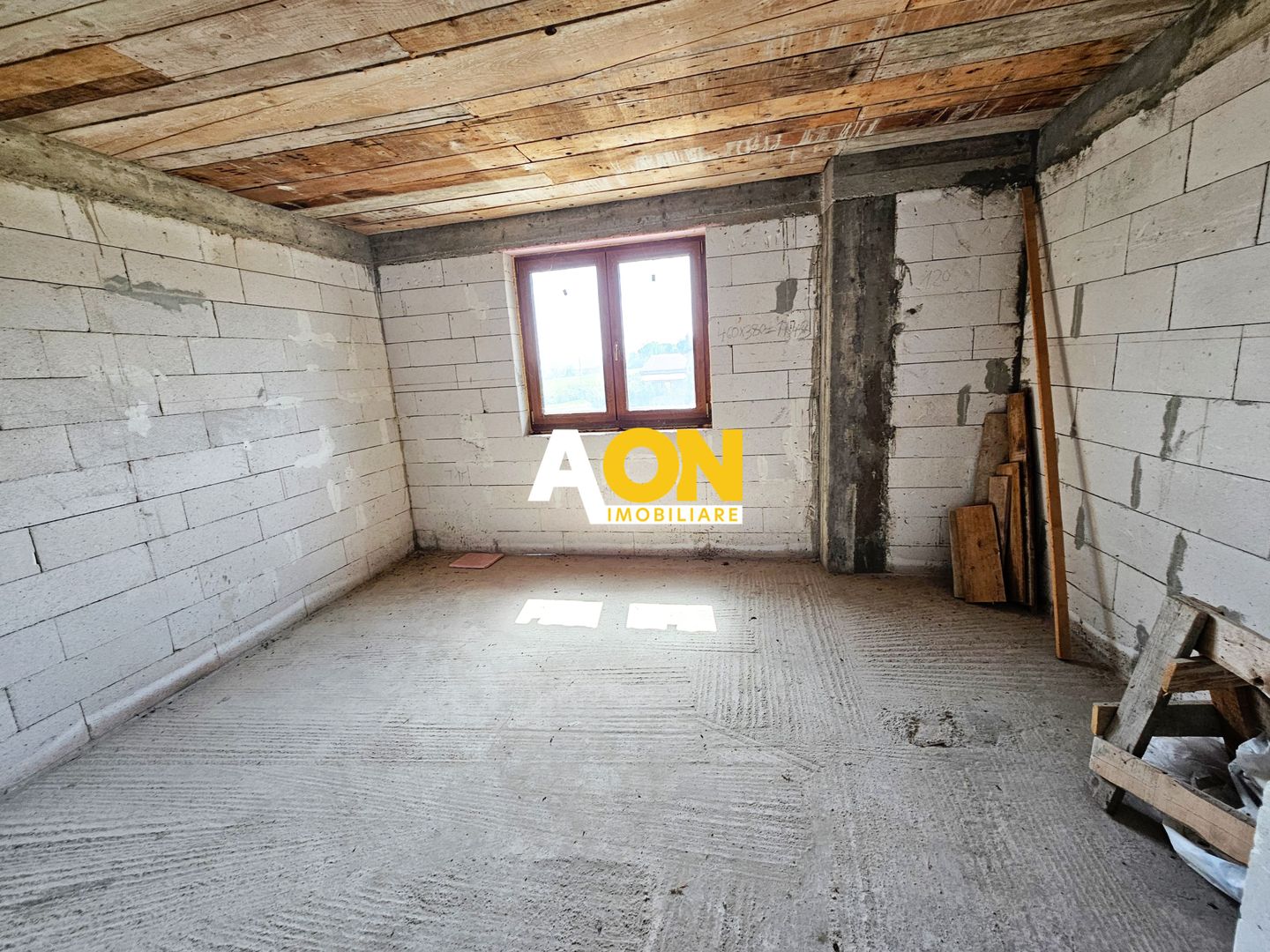 Casa la rosu, 4 camere, 301 mp teren, P+1, zona Alba-Micesti - Poză 16