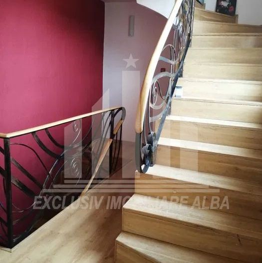 Casa tip duplex de vanzare, Cetate - Poză 3