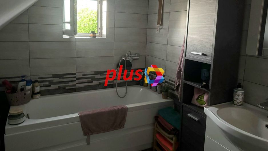 Casa individuala Sacele, 130 mp + 20 mp garaj + 300 mp curte - Poză 16