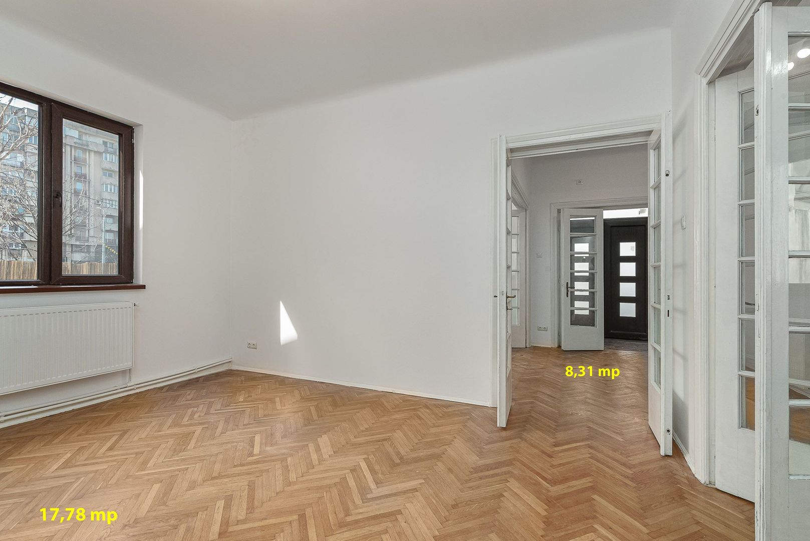 Piata Muncii, casa 87 mp totali, 179 mp curte libera, ideala birouri - Poză 19