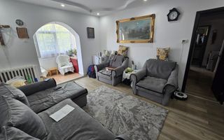 Apartament 3 camere renovat și mobilat – zona Dacia - Poză 1