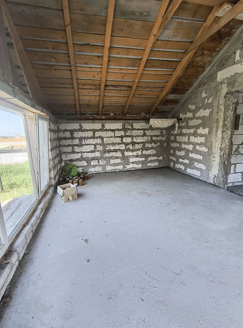 Casa P+M Com Vidra - Poză 18