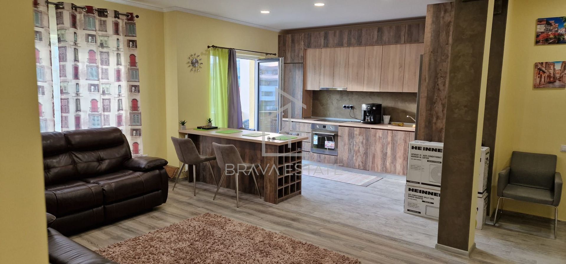 Apartament 3 camere, 80mp, mobilat, 2 balcoane, parcare, zona Terra - Poză 12