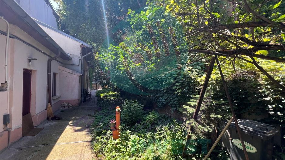 Casa in Cotroceni- Oportunitate Investitie-Curte - Poză 4