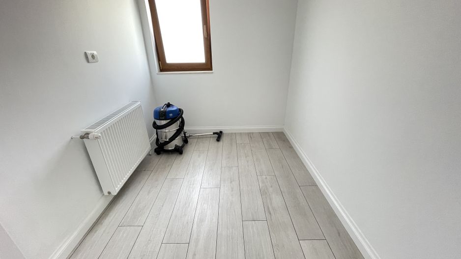 Duplex despartit prin spatiu tehnic - Poză 14