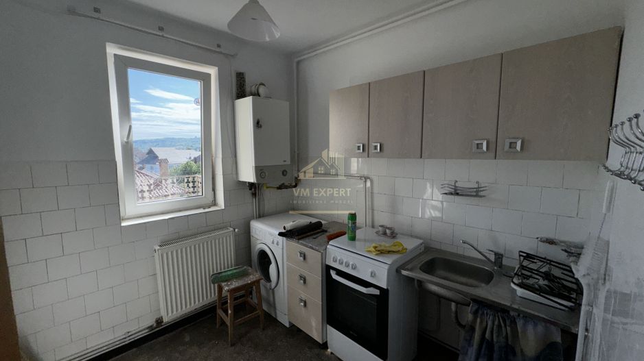 APARTAMENT 2 CAMERE, ETAJ 3, CAMPULUNG, ARGES - Poză 3