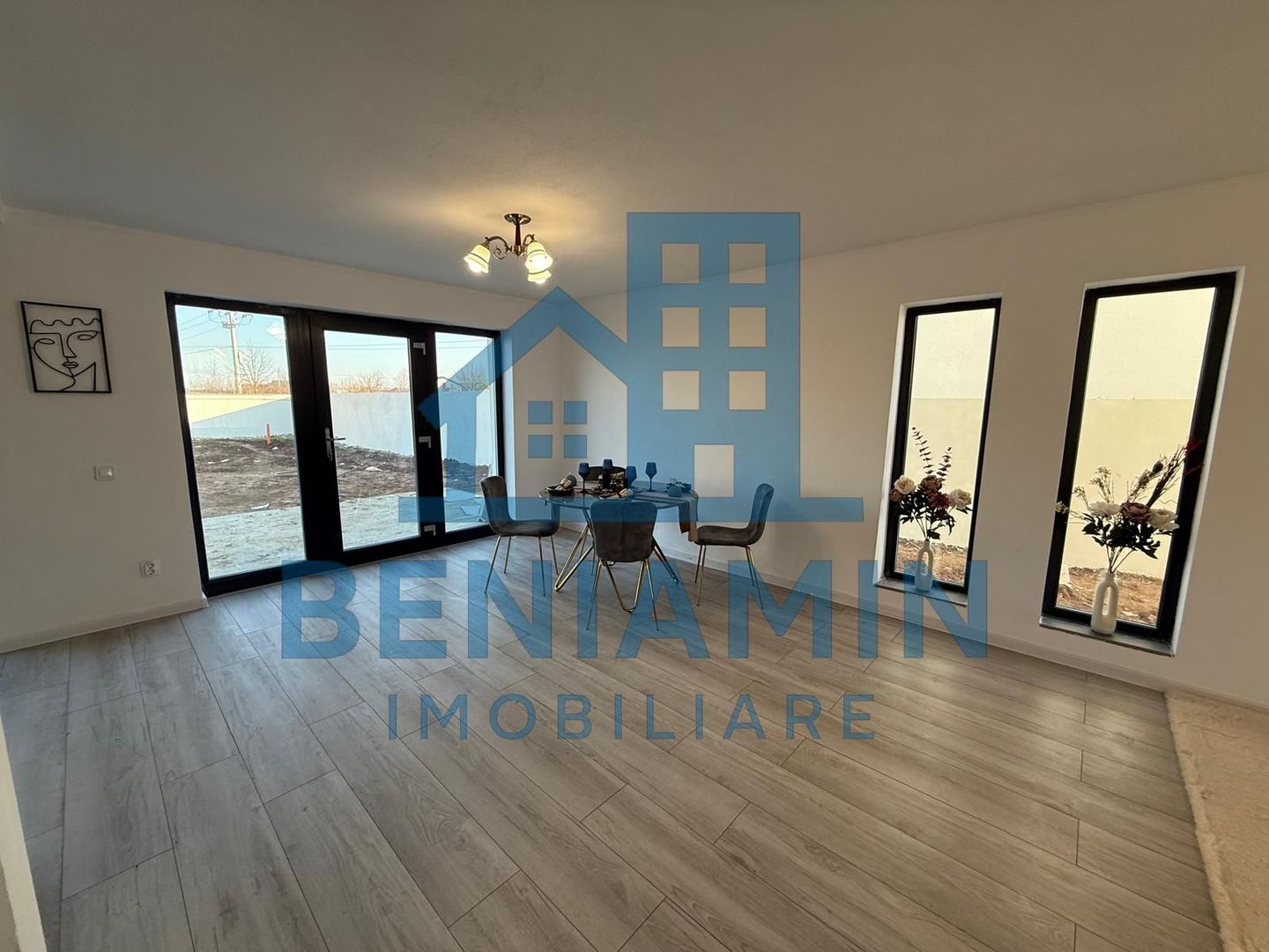 Casa Moderna-Lux-La cheie-Mobilata-Utilata-Model deosebit-Libera - Poză 5