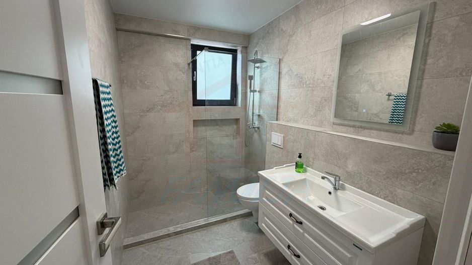 Inchiriere apartament 2 camere, Micro 14, 58 mp, 550 EURO/Luna - Poză 5