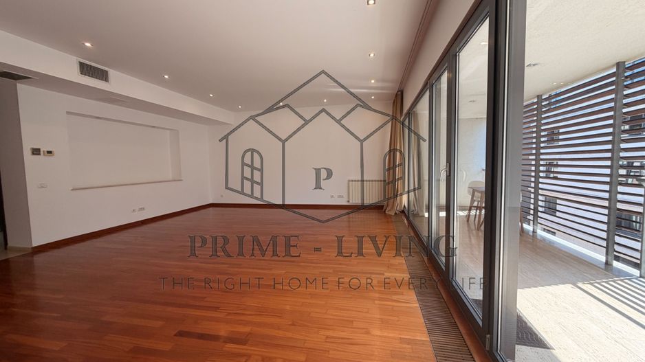 APARTAMENT LUMINOS  CU 4CAMERE LA INCHIRIERE IN DOROBANTI - Poză 8
