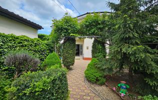 De vanzare-Vila spatioasa cu gradina si foisor-oaza de liniste