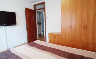 Apartament cu 4 camere in Tractoru-Independentei - Poză 3
