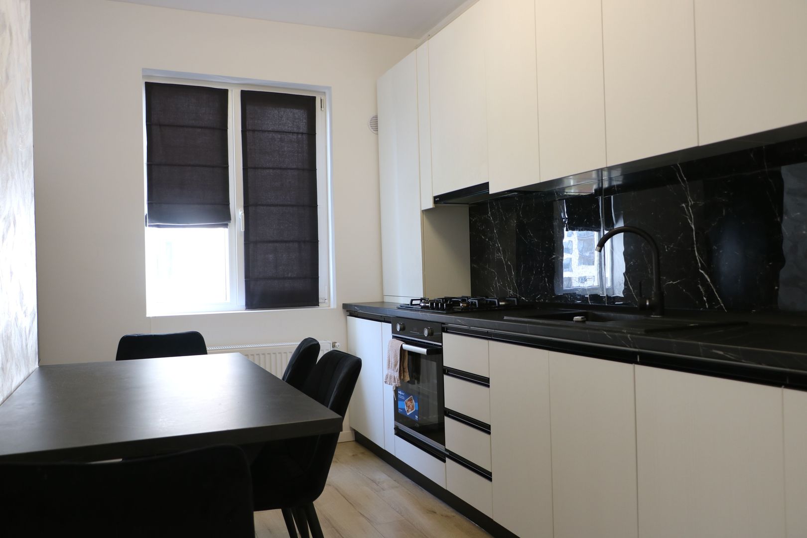 DRUMUL TABEREI-BRANCUSI, 2 CAMERE, ET. 4/6, BUCATARIE INCHISA, LIFT, DECOMANDAT - Poză 5