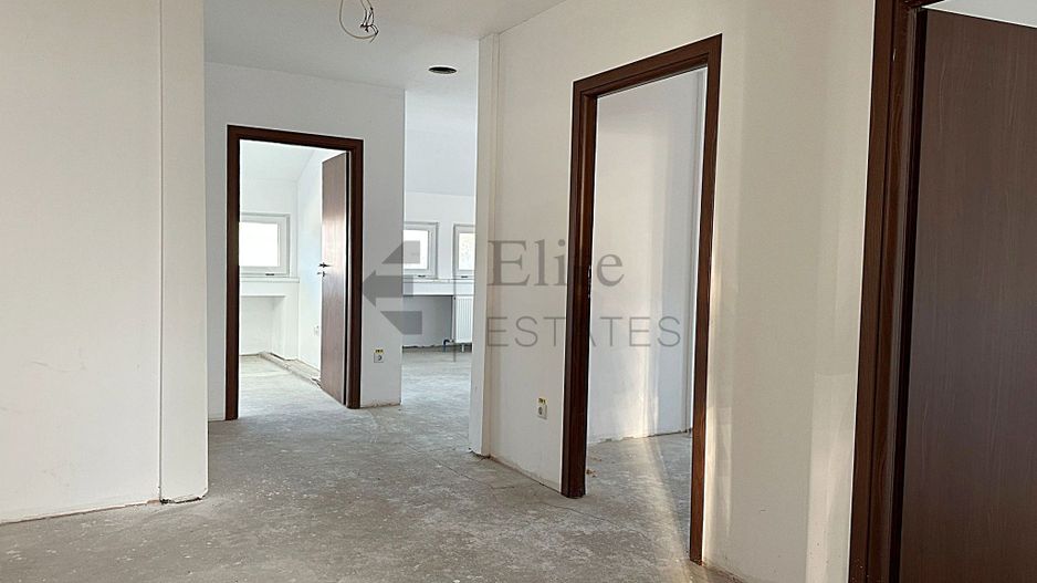 Birou cu 3 camere  de inchiriat ultracentral in Oradea - Poză 1