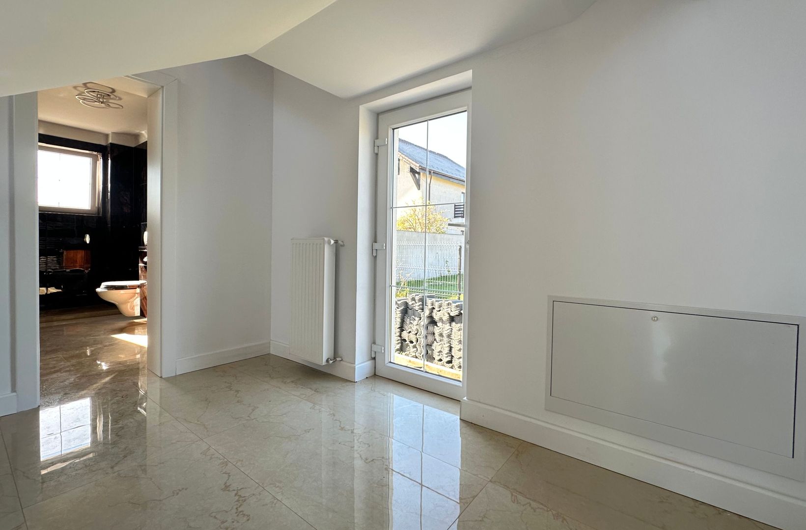 Vânzare casă 5 camere nouă elegantă și spațioasă în Hărman - Poză 11