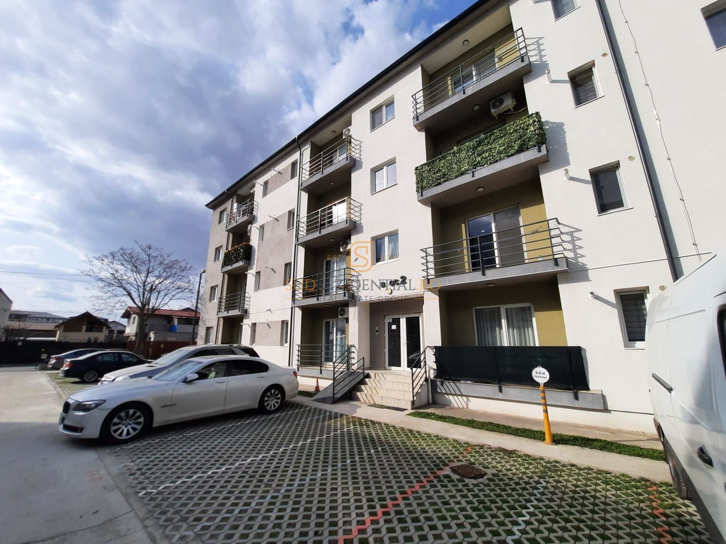 Apartament 2 camere mobilat,utilat,loc de parcare, Zona Brancoveanu - Poză 1