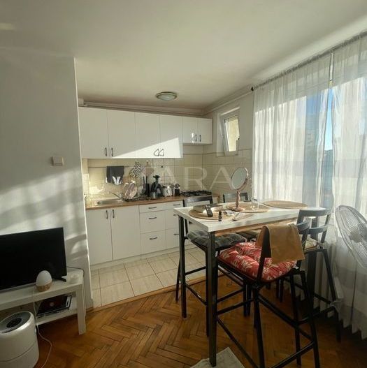 Apartament cu 2 Camere în Gheorgheni, Zona Piața Hermes - Poză 1