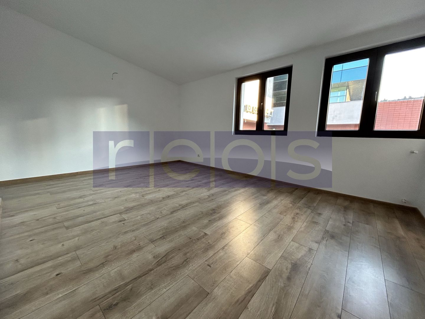 VANZARE VILA 7 CAMERE P+M | ZONA HERASTRAU - Poză 2