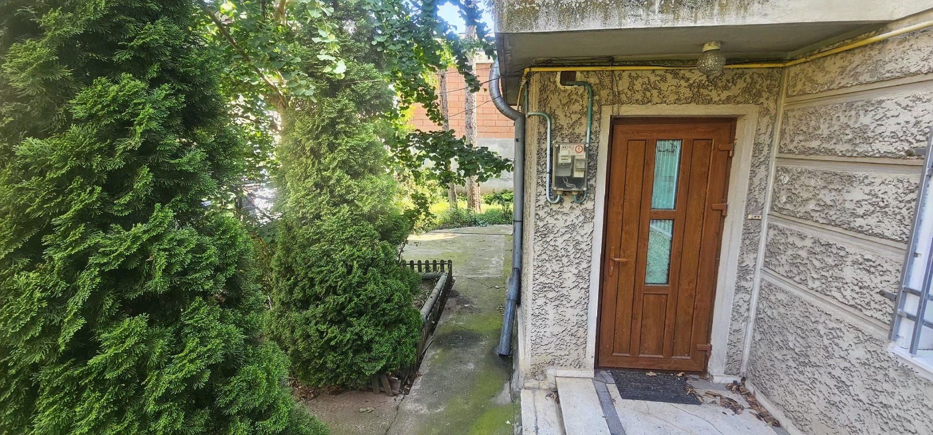 De vanzare  -  Casa P+1E - Alea Trandafirilor - 220.000 euro - Poză 17