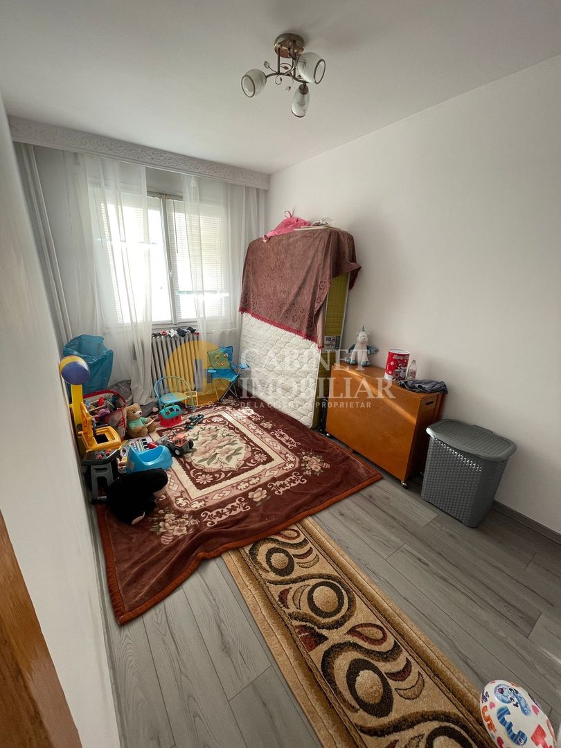 PODU ROS - 3 CAMERE - ETAJUL 1 - MOBILAT SI UTILAT - Poză 4