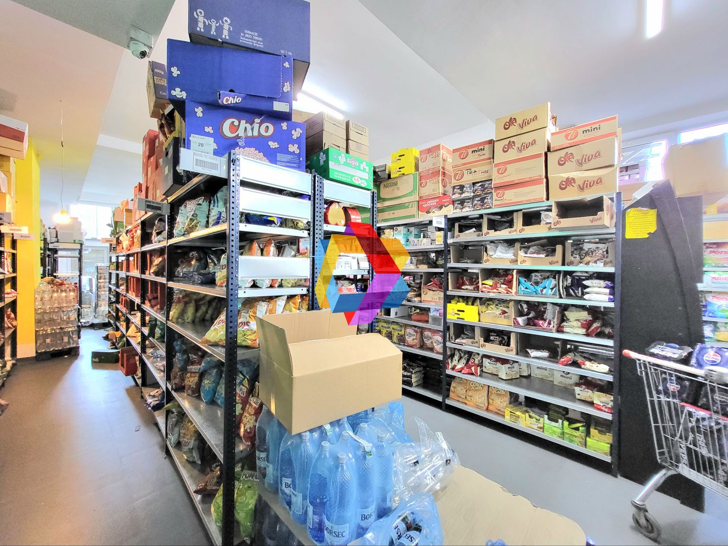 Spațiu comercial cu terasă - 350 mp - Poză 2