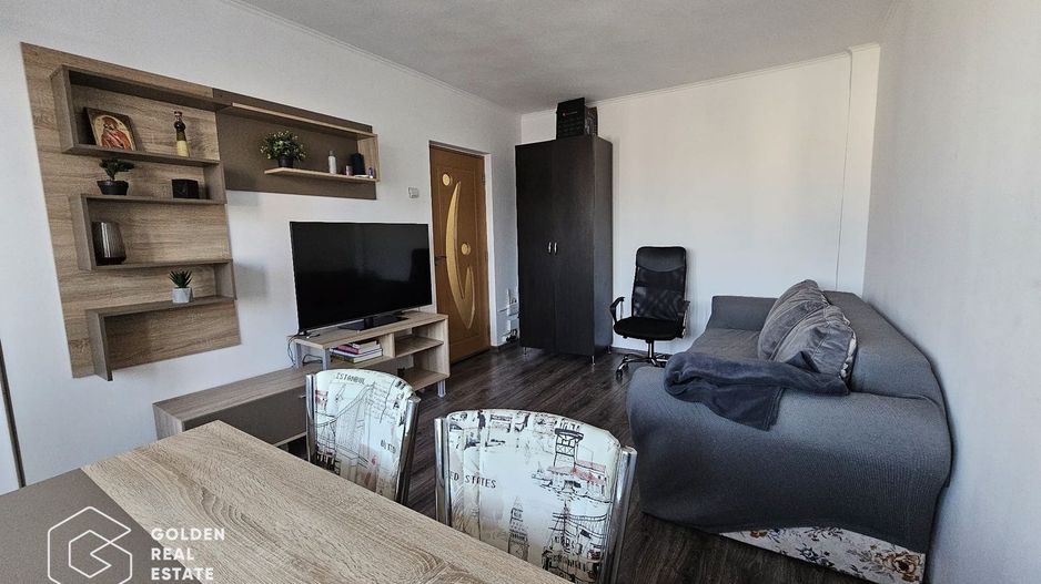 Apartament cu 3 camere, zona Vlaicu - Poză 1