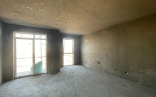 Apartament 3 camere - semidecomandat - 1450€/mp - Poză 2