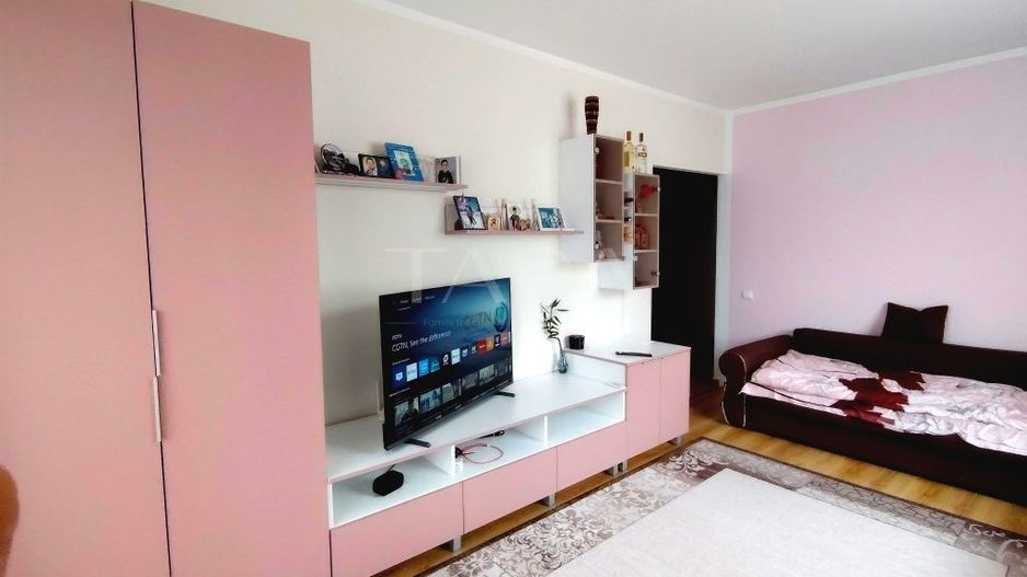 Apartament cu 2 camere recent renovat, zona Parcul Poligon. - Poză 1