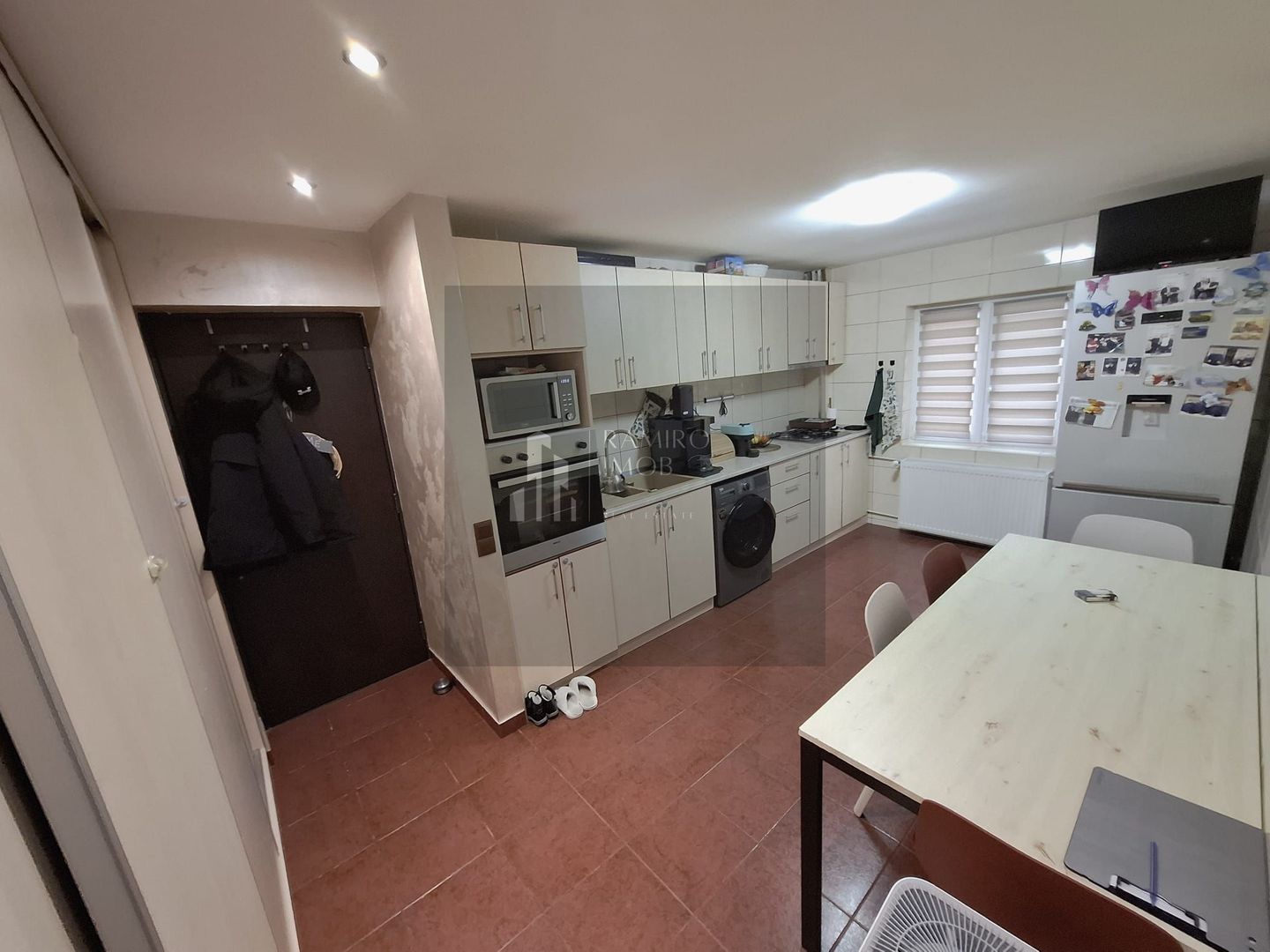 Apartament 2 camere Vitan conf 1 - Poză 1