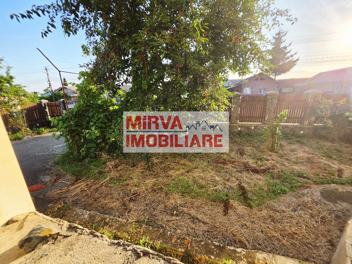 Casă 5 camere + teren generos 1700 mp – Ariceștii Rahtivani - Poză 4