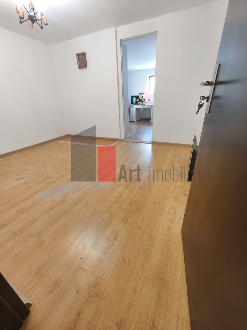 Casa Vanzare Giulesti 4 camere - Poză 21