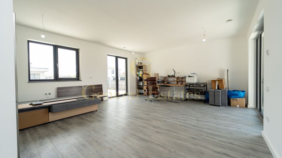 Casă modernă, parter, Halchiu – la doar 15 minute de Brașov - Poză 7