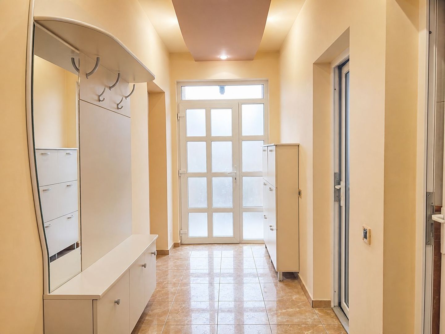 Vilă premium - Zona Rogerius - Poză 3