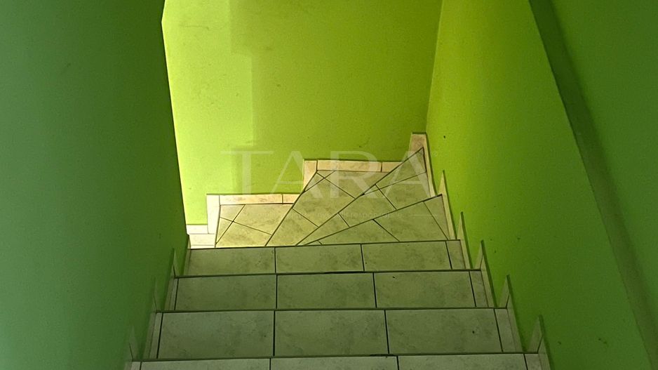 Casă cu două apartamente și teren generos în zona Iulius Mall. - Poză 2