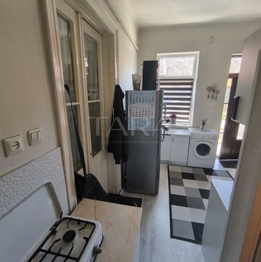 Apartament cu pivniță, mansardă și teren în curte comună. Central Cluj - Poză 5