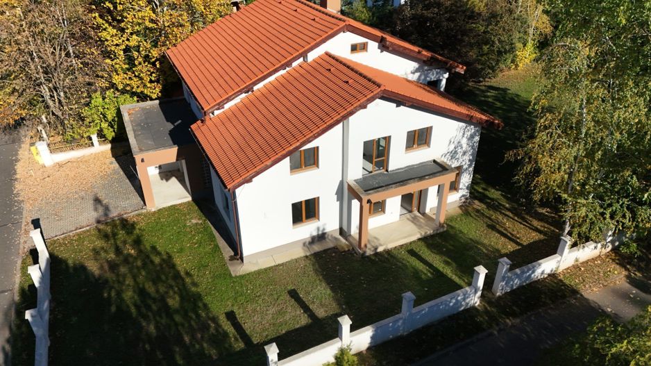PARADISUL VERDE, VILA 507 MP, LOT 1.095 MP! - Poză 3